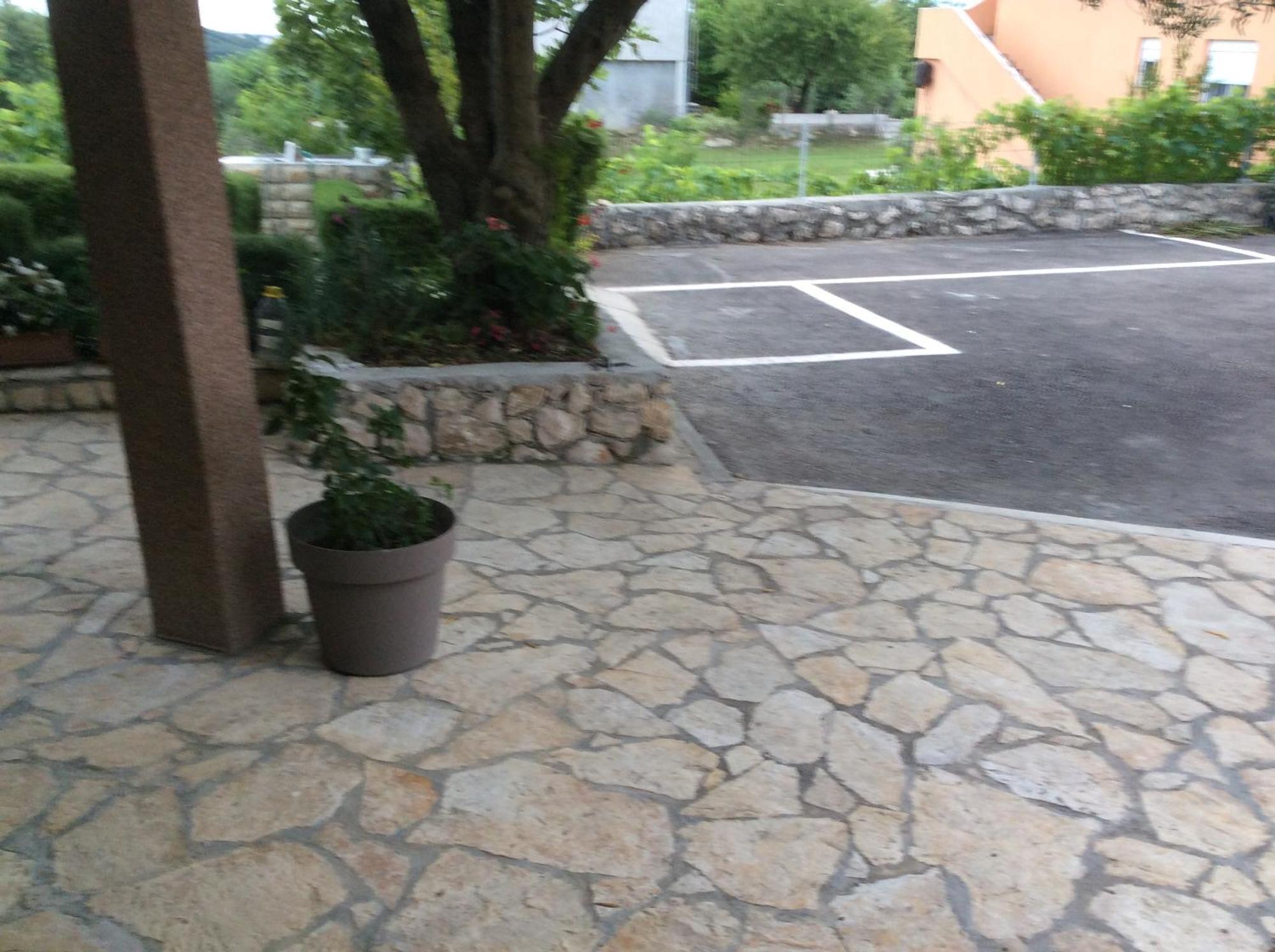 Olive Apartment *